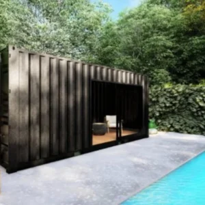 pool house en container avec baie vitrée et local fermé